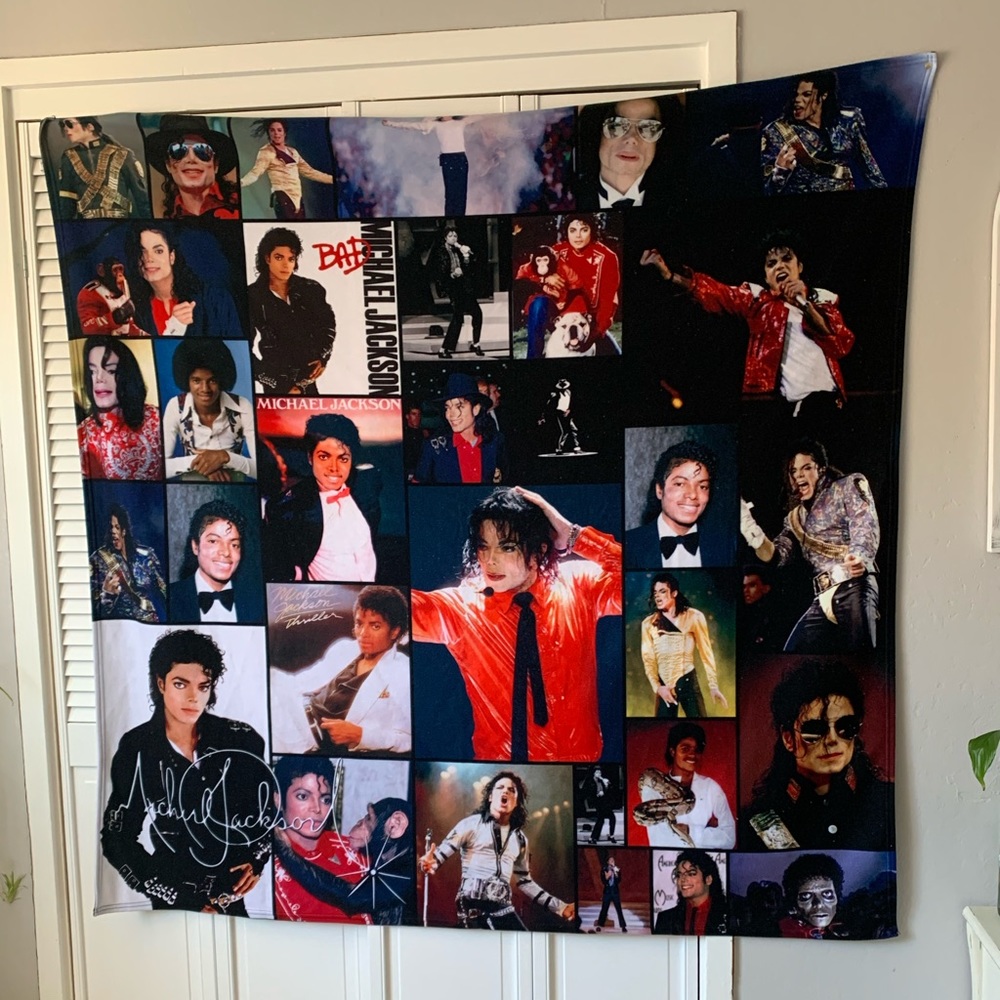 Michael Jackson’s blanket